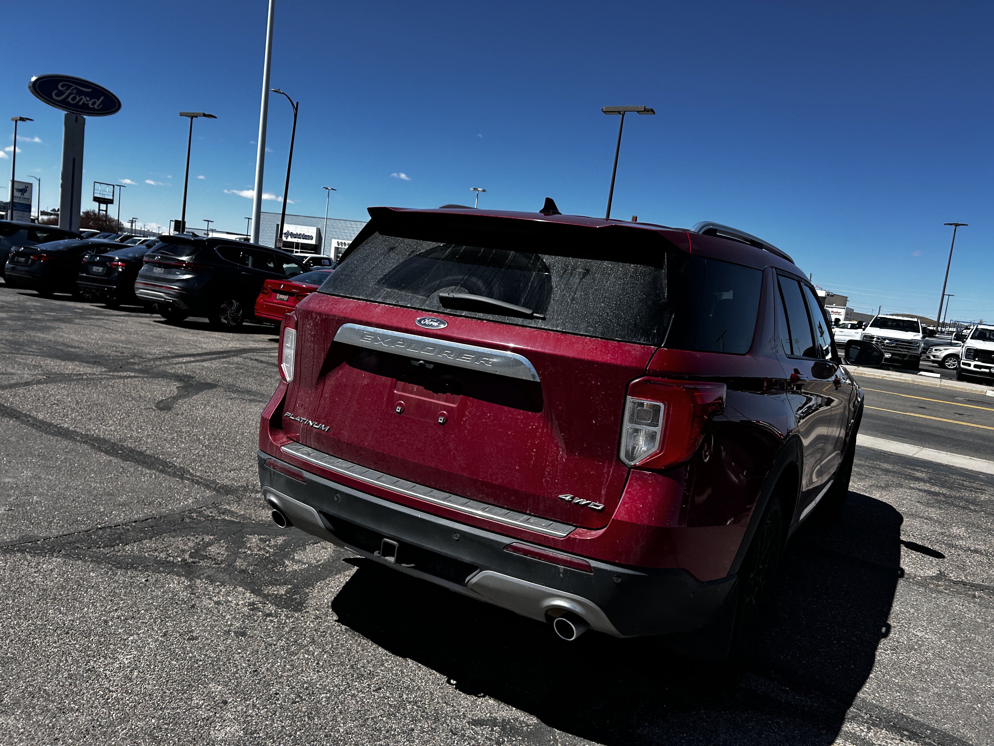 Certified 2022 Ford Explorer Platinum w/ Premium Technology Package AWD/4WD image 5