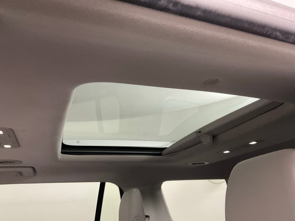 Used 2017 GMC Acadia SLT w/ LPO, Cargo Package image 22