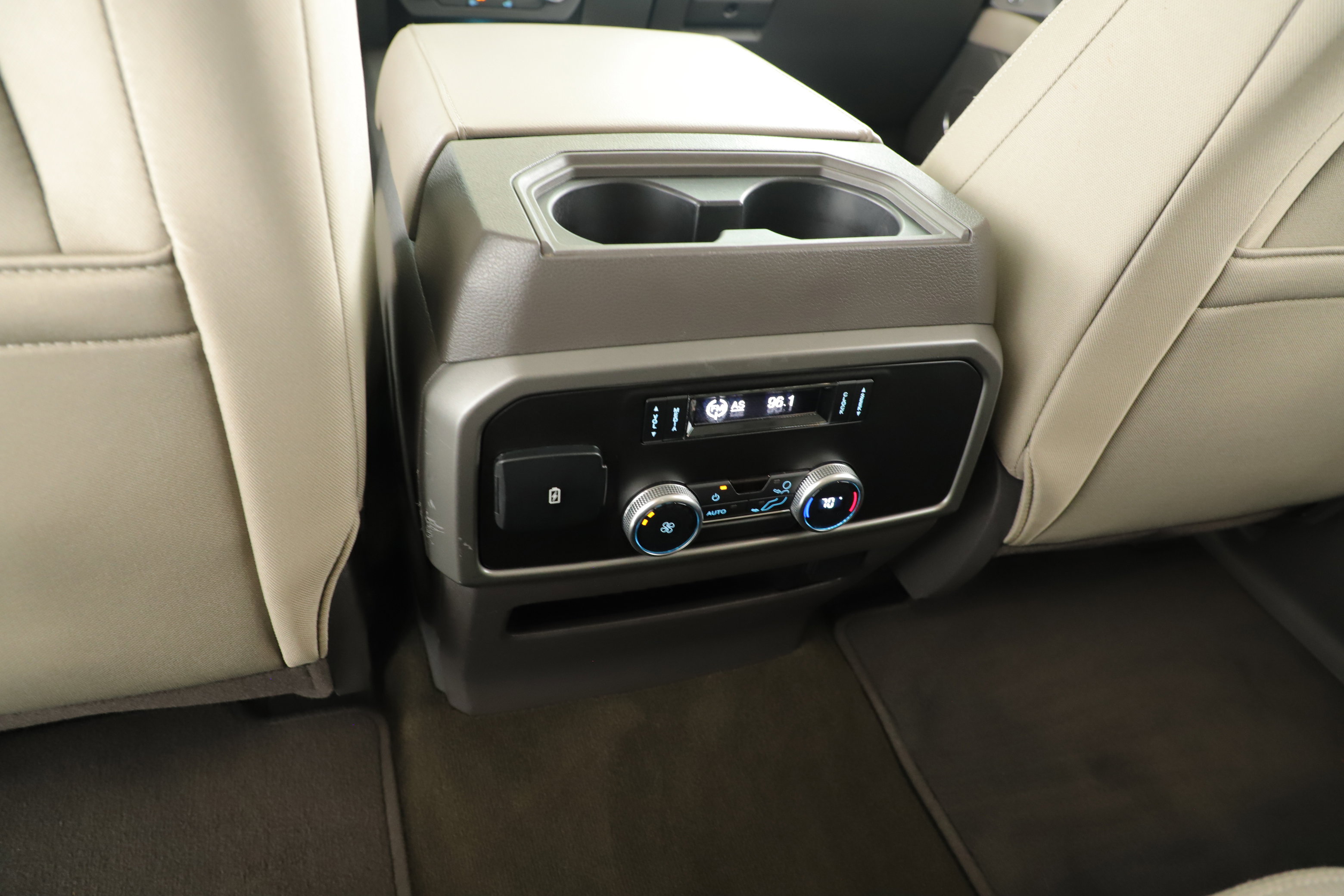 Certified 2020 Ford Expedition XLT image 26