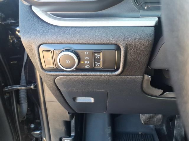 Certified 2024 Ford Explorer XLT w/ Equipment Group 202A image 19