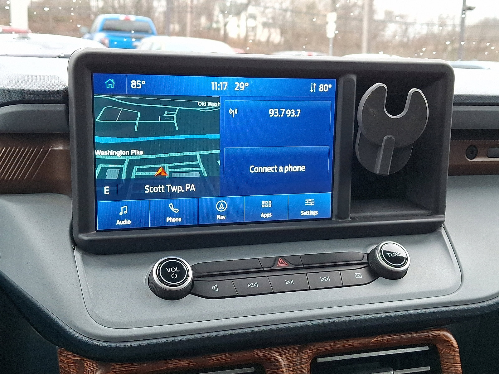 Certified 2023 Ford Maverick Lariat w/ Lariat Luxury Package image 17