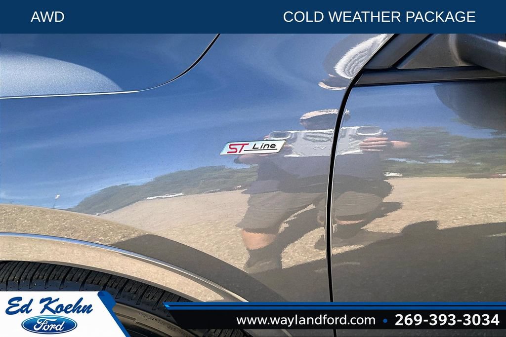 Certified 2023 Ford Escape ST-Line AWD/4WD image 8