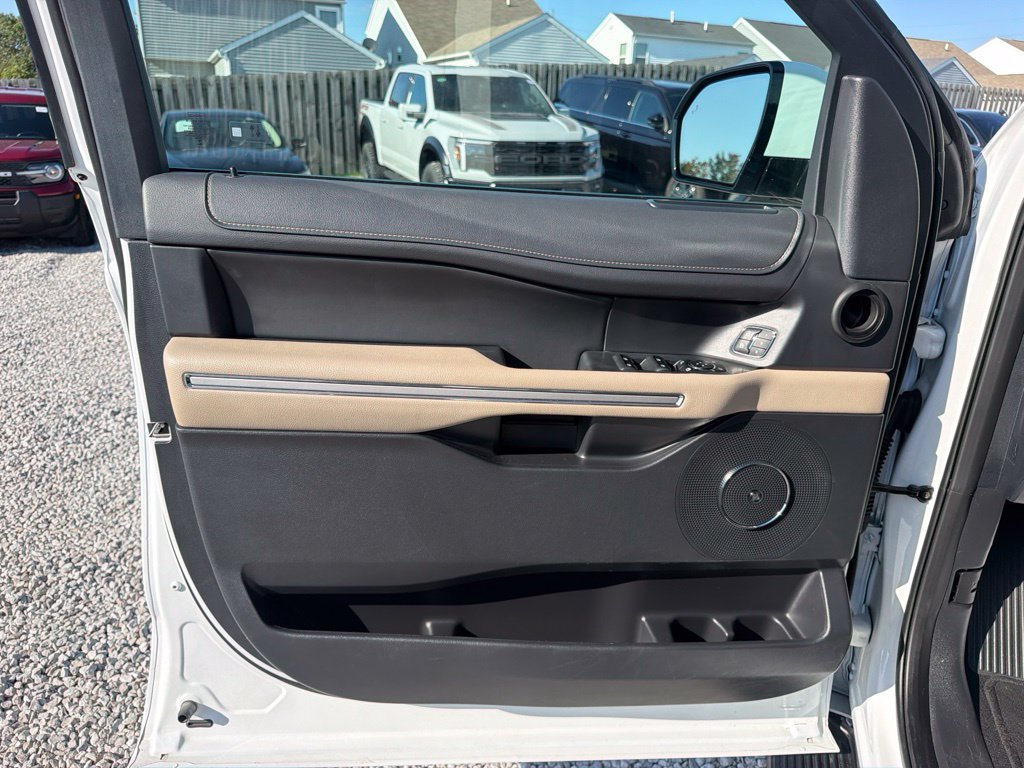 Certified 2024 Ford Expedition Max Limited AWD/4WD image 26
