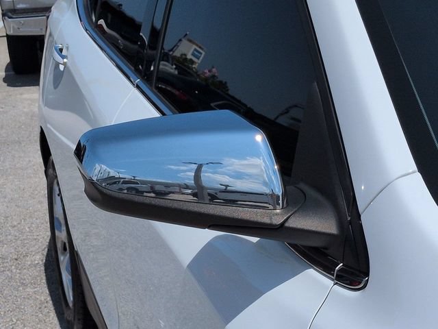 Used 2021 Chevrolet Equinox Premier FWD image 12