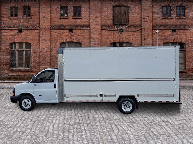 Used 2021 GMC Savana 3500 Extended w/ Power Convenience Package RWD image 7