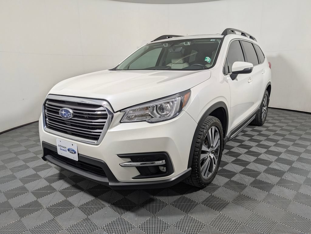 Used 2022 Subaru Ascent Limited w/ Technology Package AWD/4WD image 4