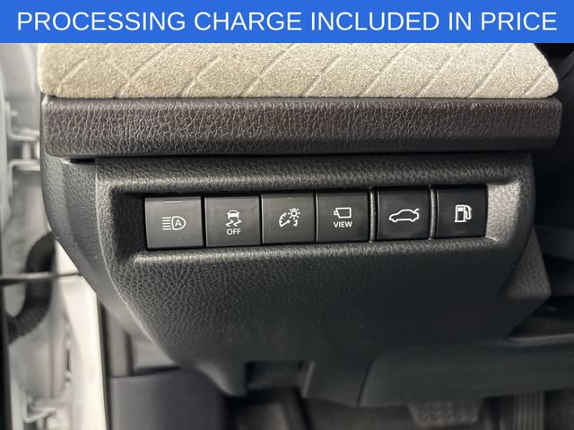 Used 2025 Toyota Camry XLE w/ Premium Plus Package FWD image 21