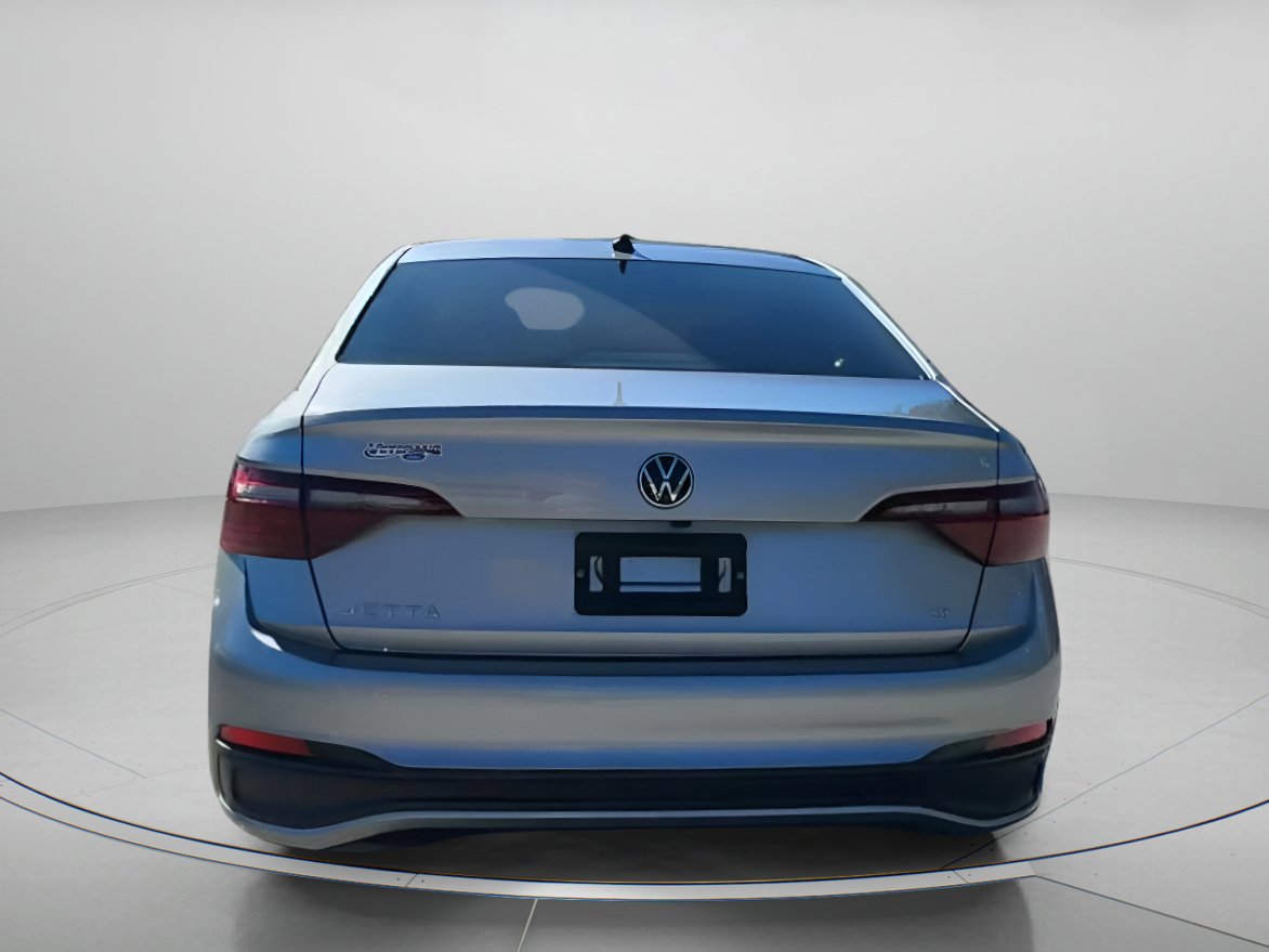 Used 2024 Volkswagen Jetta SE image 17