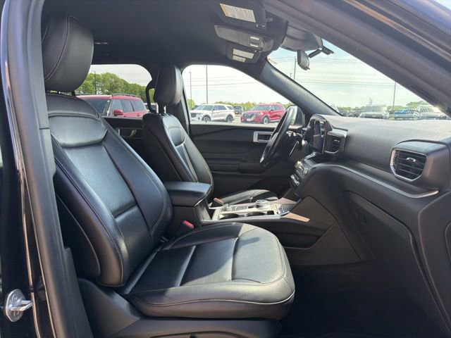 Certified 2020 Ford Explorer XLT w/ Equipment Group 202A AWD/4WD image 15