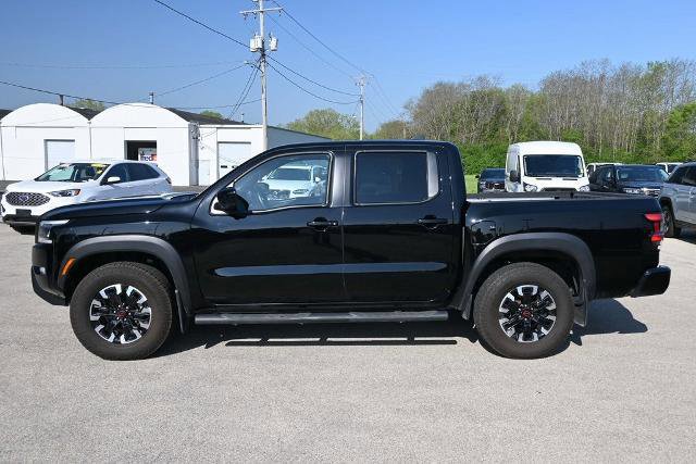 Used 2022 Nissan Frontier PRO-4X image 2