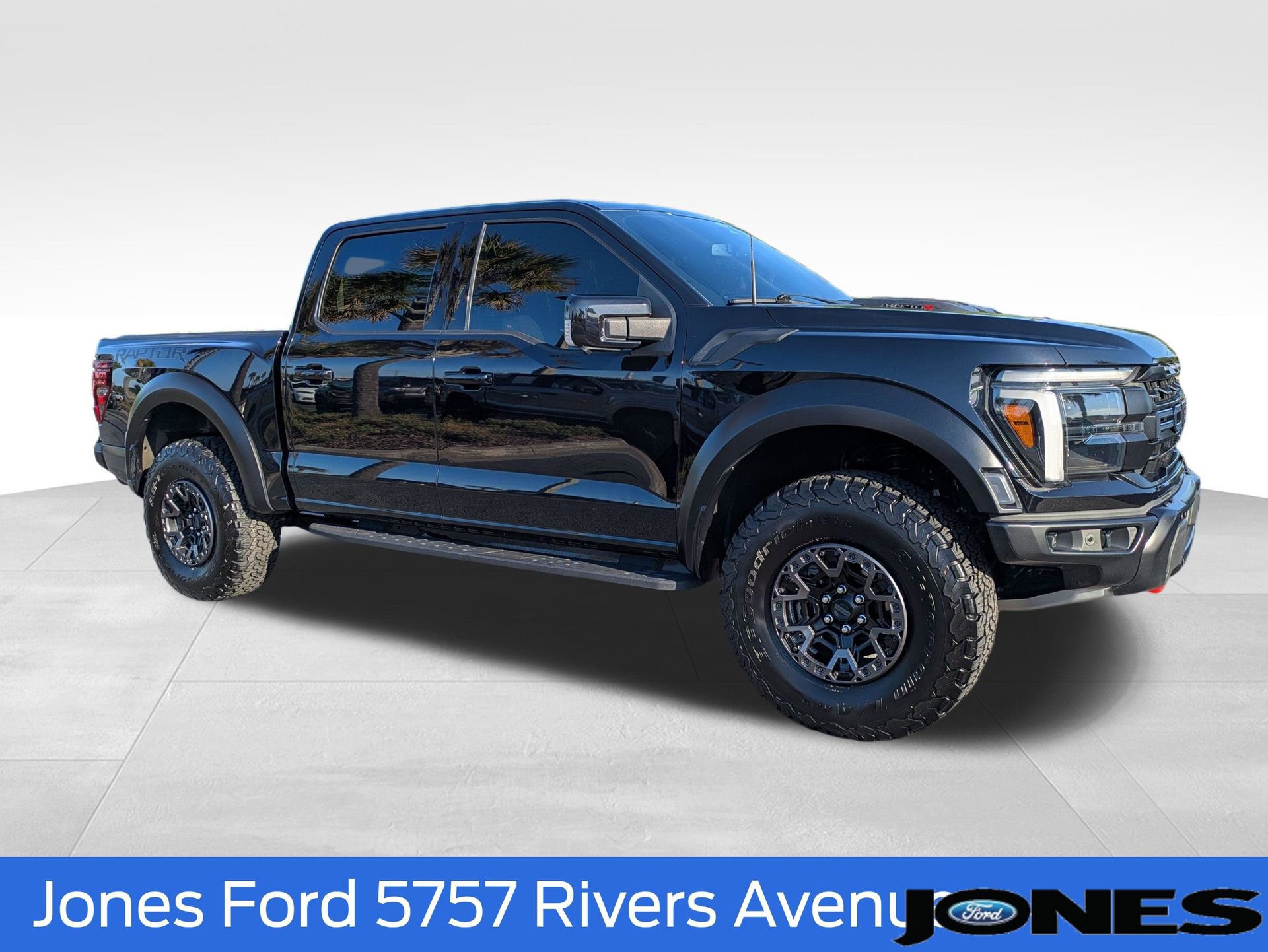 Certified 2024 Ford F150 Raptor w/ Equipment Group 803A Raptor R AWD/4WD image 3