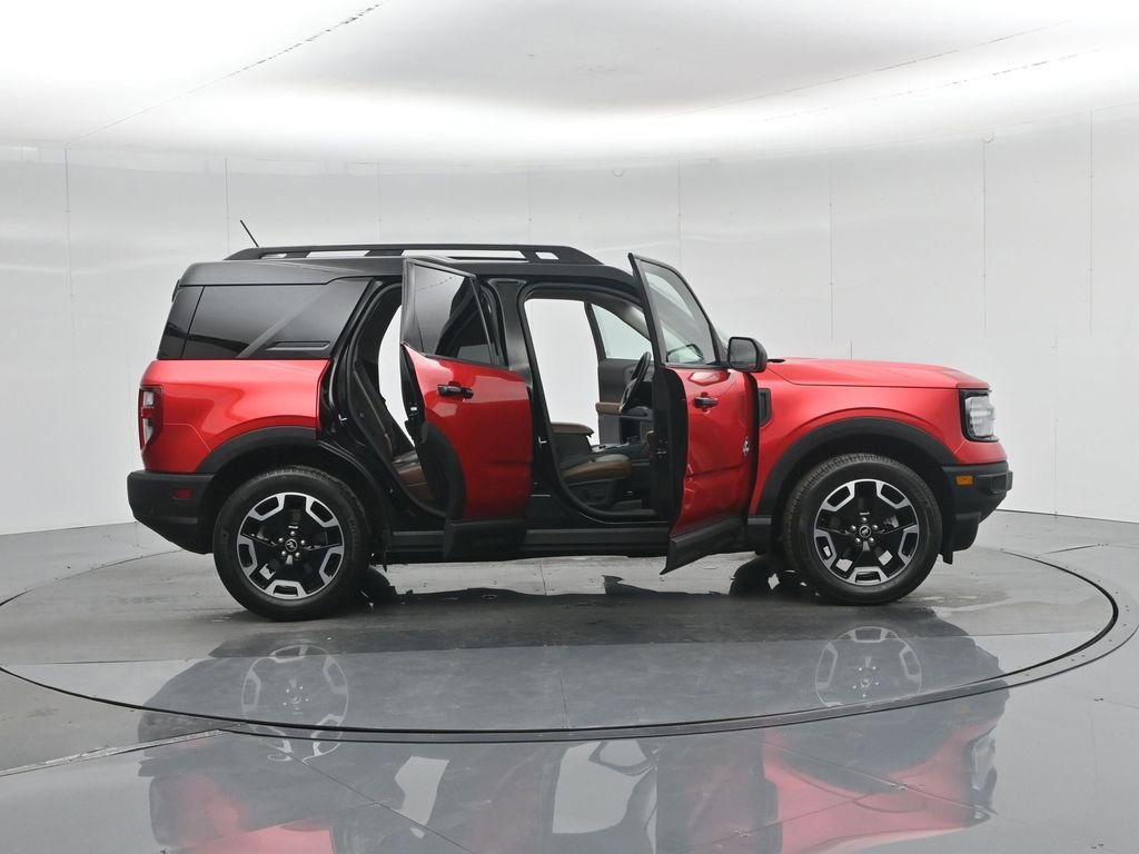 Certified 2023 Ford Bronco Sport Outer Banks w/ Tech Package image 38