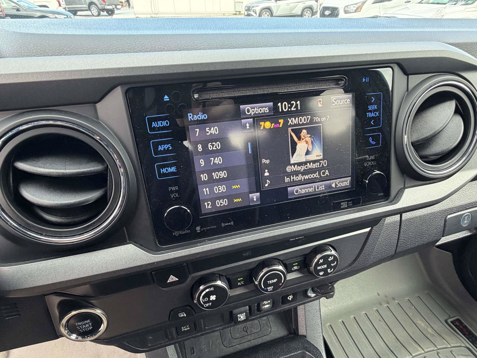 Used 2019 Toyota Tacoma TRD Off-Road RWD image 8