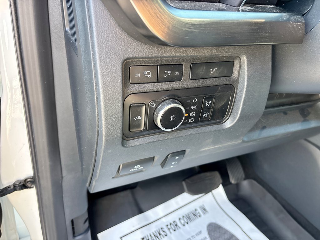 Certified 2023 Ford F250 Lariat w/ Lariat Ultimate Package AWD/4WD image 28