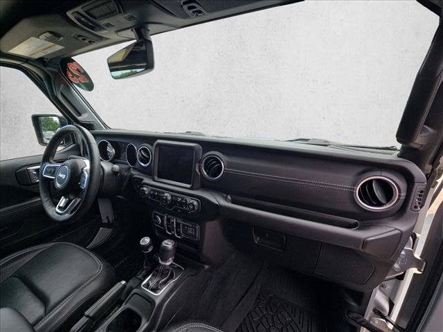 Used 2023 Jeep Wrangler Unlimited Sahara w/ Cold Weather Group AWD/4WD image 19