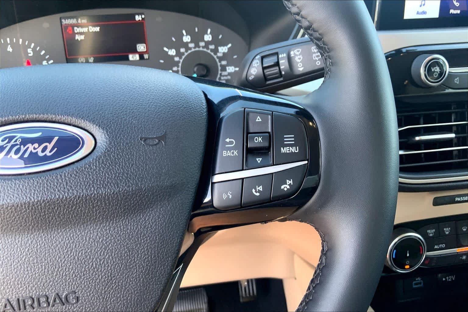 Certified 2022 Ford Escape SEL FWD image 25