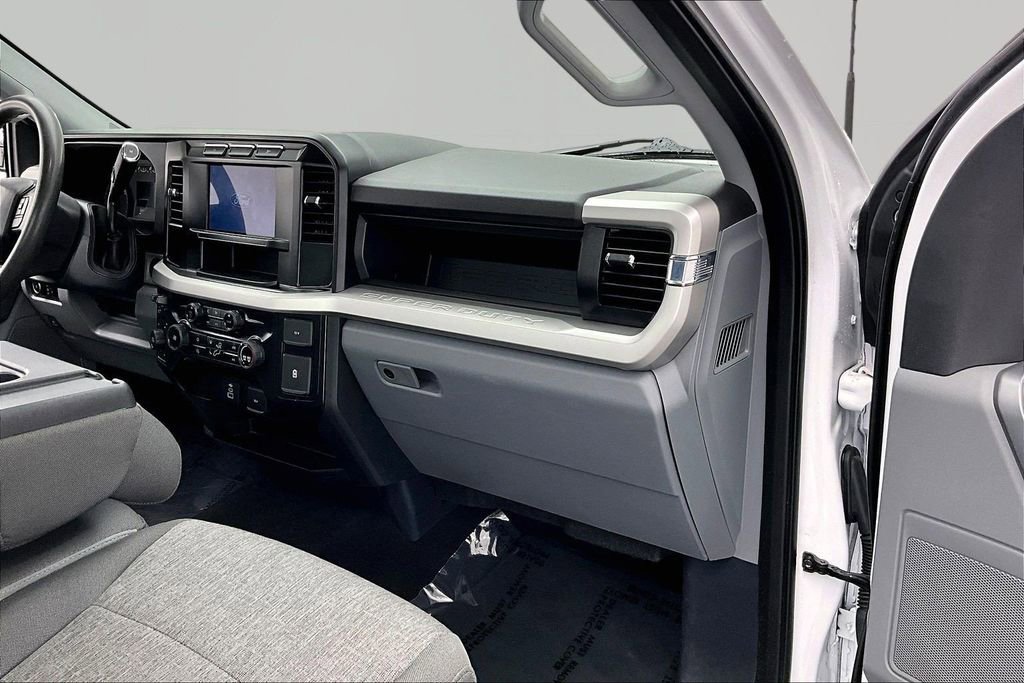 Certified 2024 Ford F250 XL w/ STX Appearance Package AWD/4WD image 15