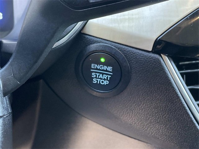 Certified 2022 Ford Escape Titanium w/ Titanium Elite Package image 18