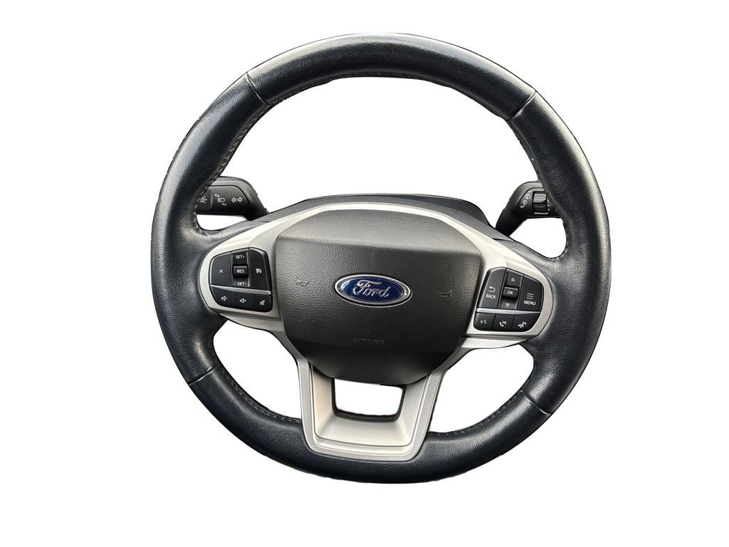 Certified 2022 Ford Explorer XLT w/ Equipment Group 202A image 25