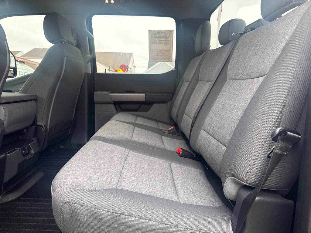 Certified 2025 Ford F250 XL w/ STX Appearance Package AWD/4WD image 36