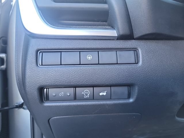 Used 2023 Nissan Rogue SV w/ SV Premium B Package FWD image 21