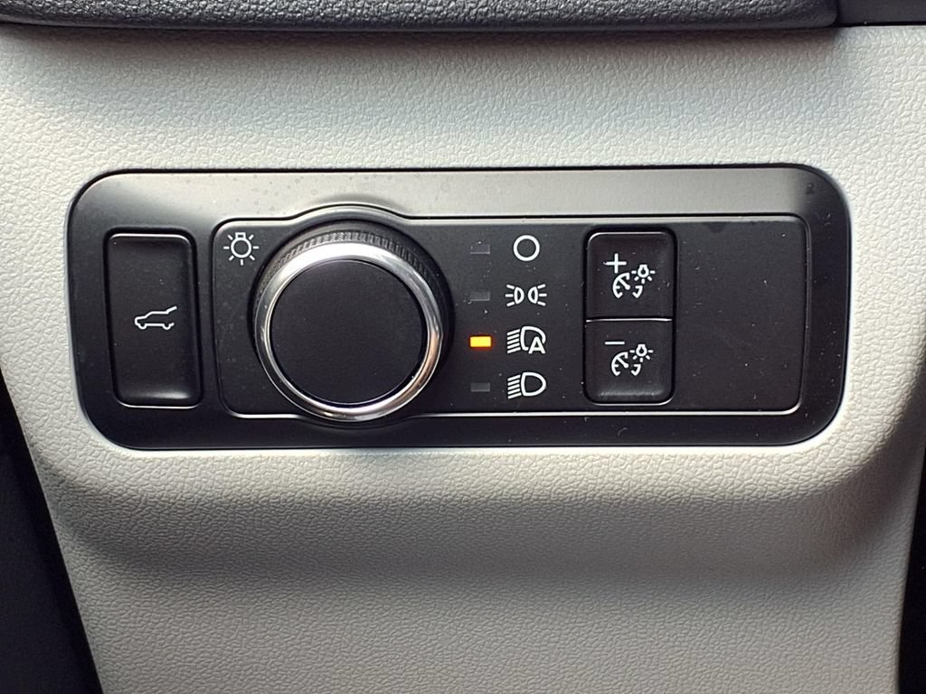 Certified 2023 Ford Escape Active AWD/4WD image 19