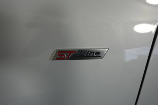 Certified 2025 Ford Escape ST-Line Select AWD/4WD image 23