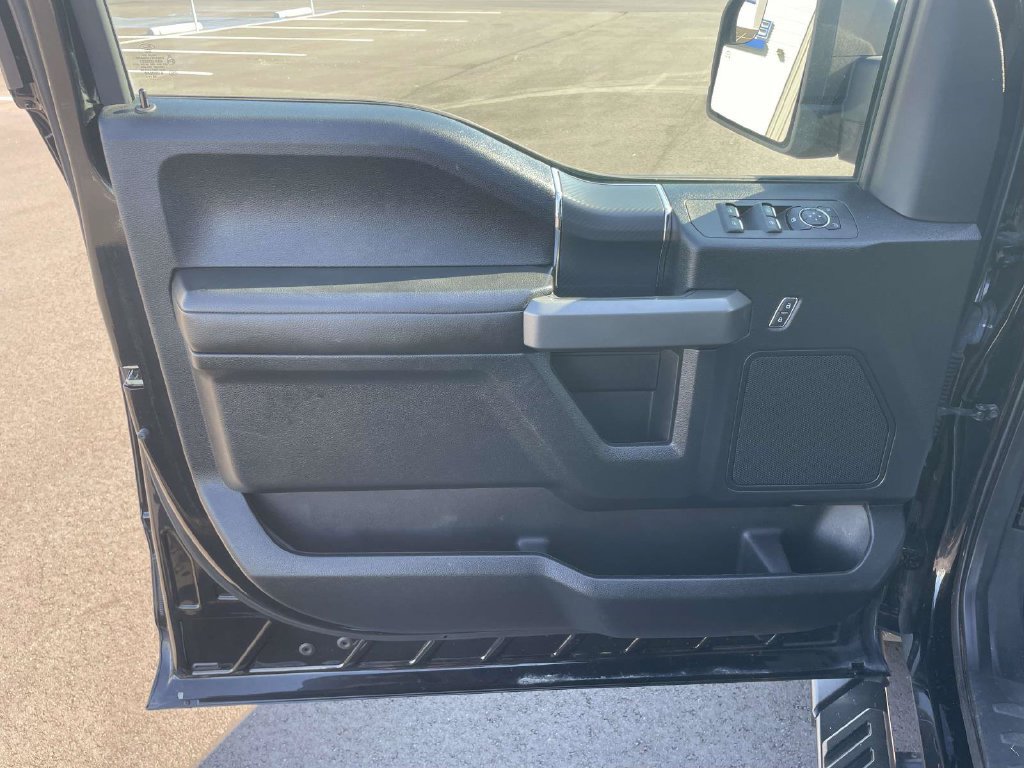 Certified 2018 Ford F150 XLT w/ Equipment Group 302A Luxury AWD/4WD image 15