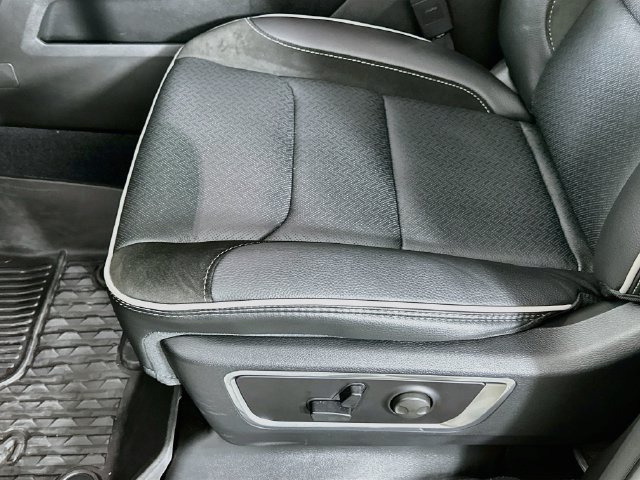 Used 2026 RAM 1500 Laramie AWD/4WD image 27