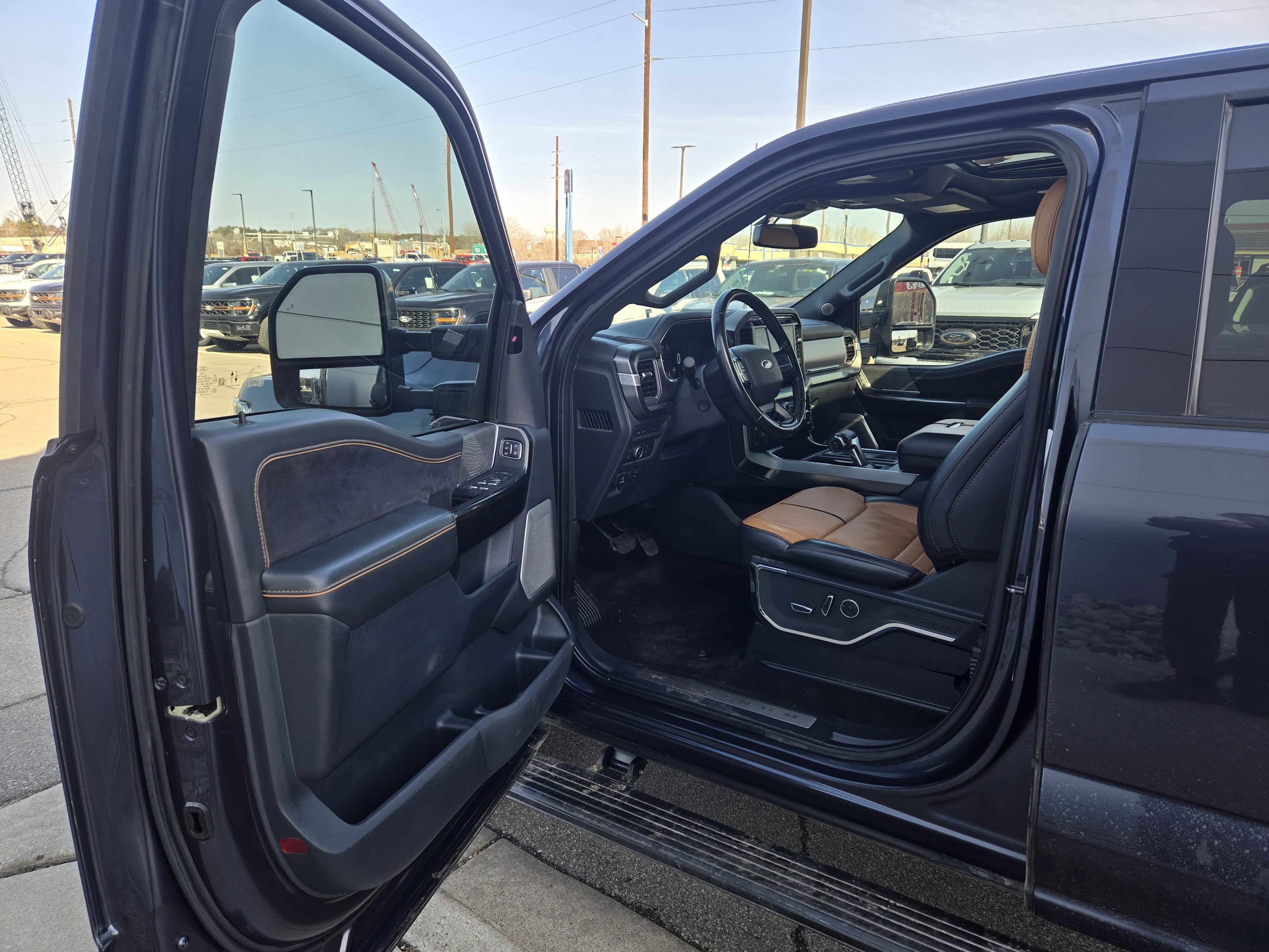 Certified 2022 Ford F150 Platinum w/ FX4 Off-Road Package image 14