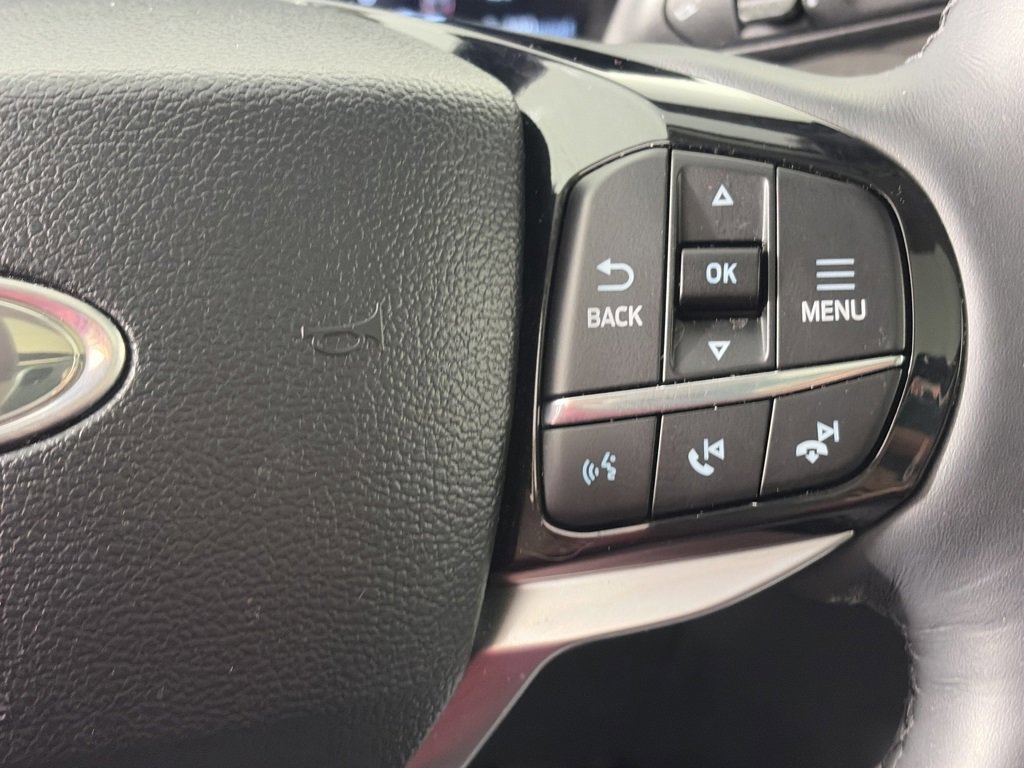 Certified 2025 Ford Explorer Platinum w/ LUX Leather Package image 18