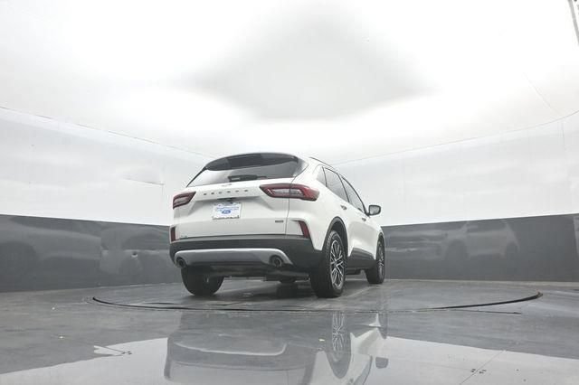 Certified 2024 Ford Escape SE FWD image 34