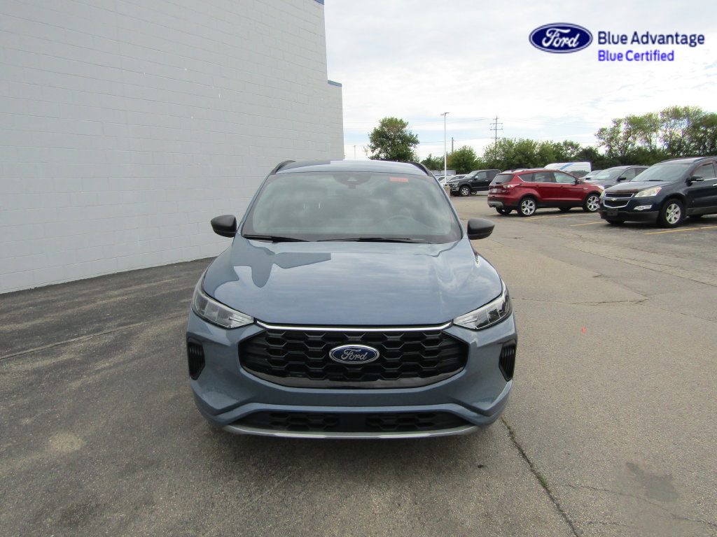 Certified 2024 Ford Escape ST-Line w/ Tech Pack #1 AWD/4WD image 11
