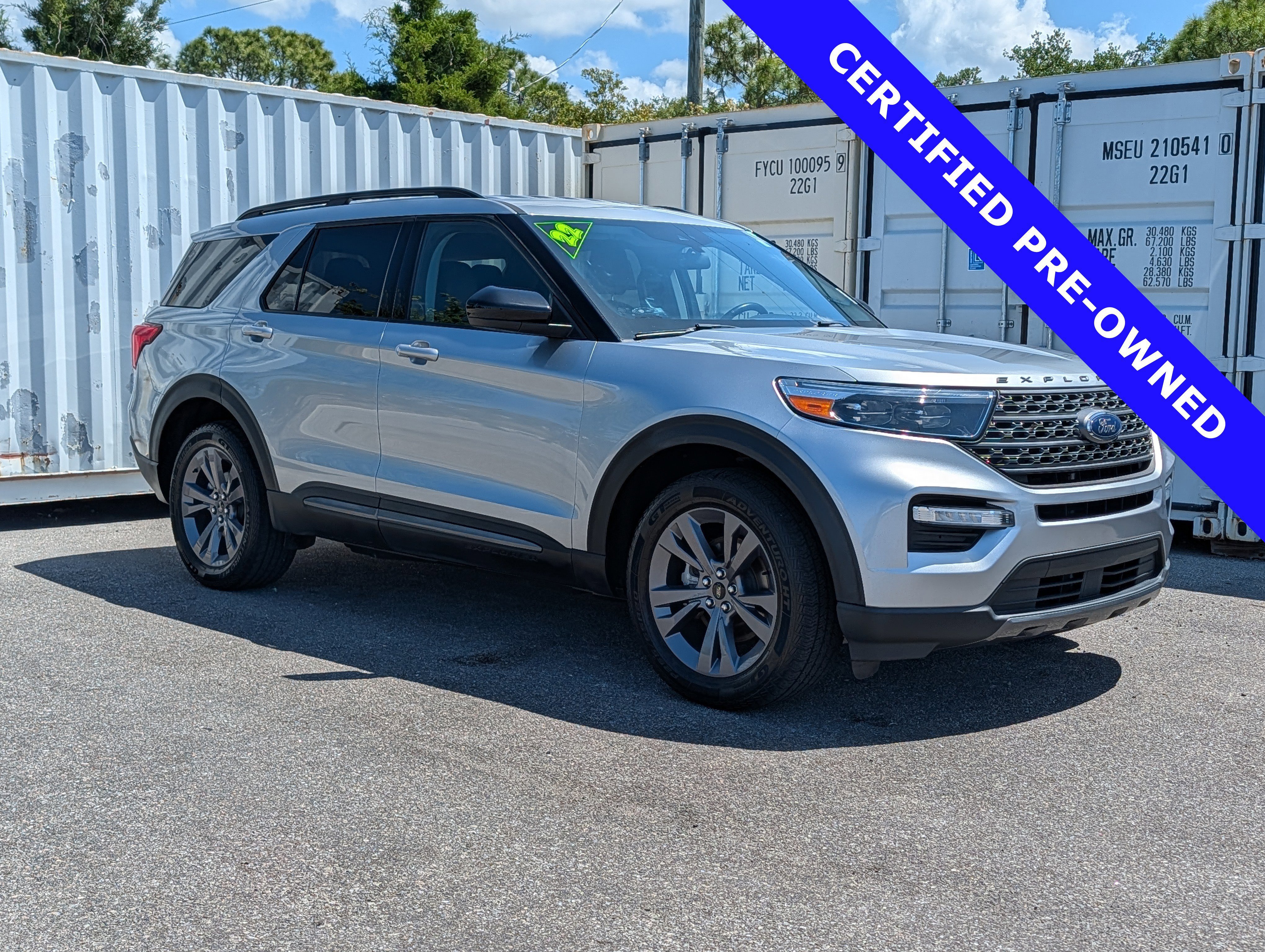 Certified 2022 Ford Explorer XLT w/ Equipment Group 202A AWD/4WD image 7