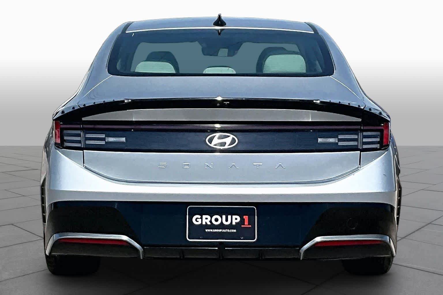Used 2025 Hyundai Sonata SEL FWD image 5