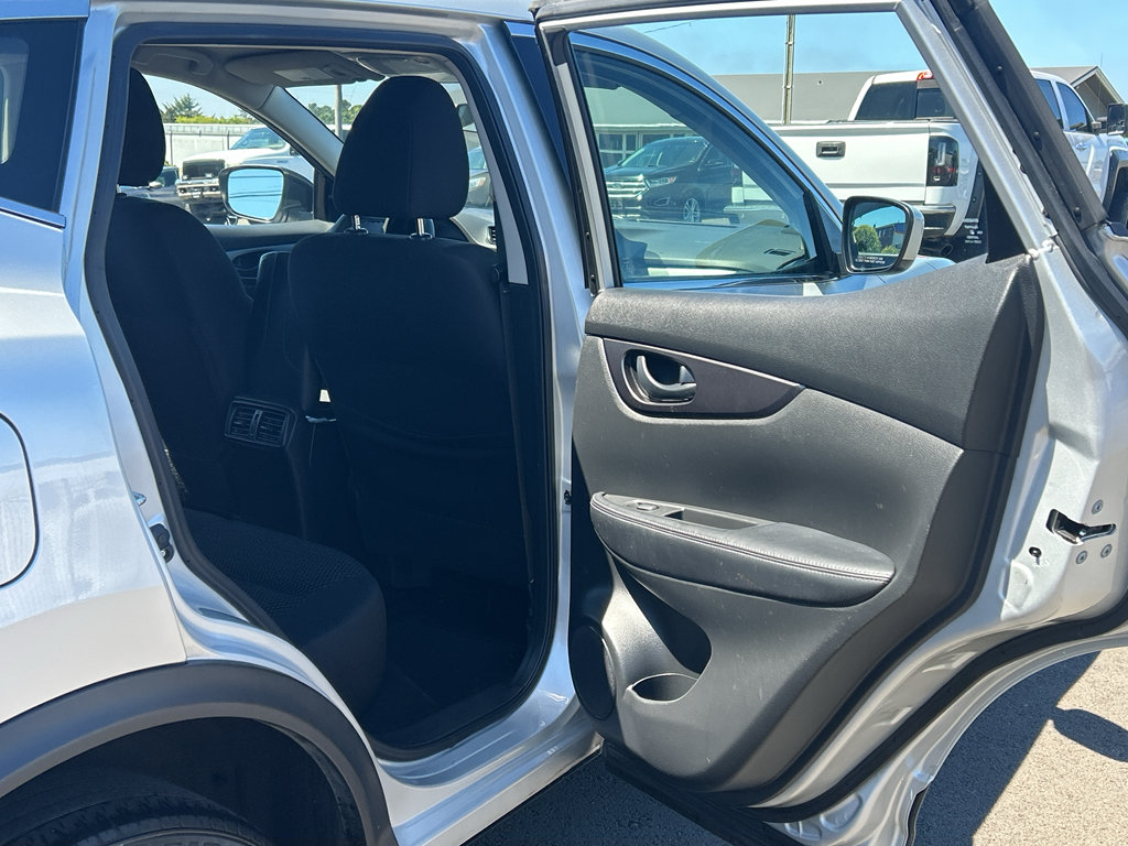 Used 2021 Nissan Rogue Sport S AWD/4WD image 26