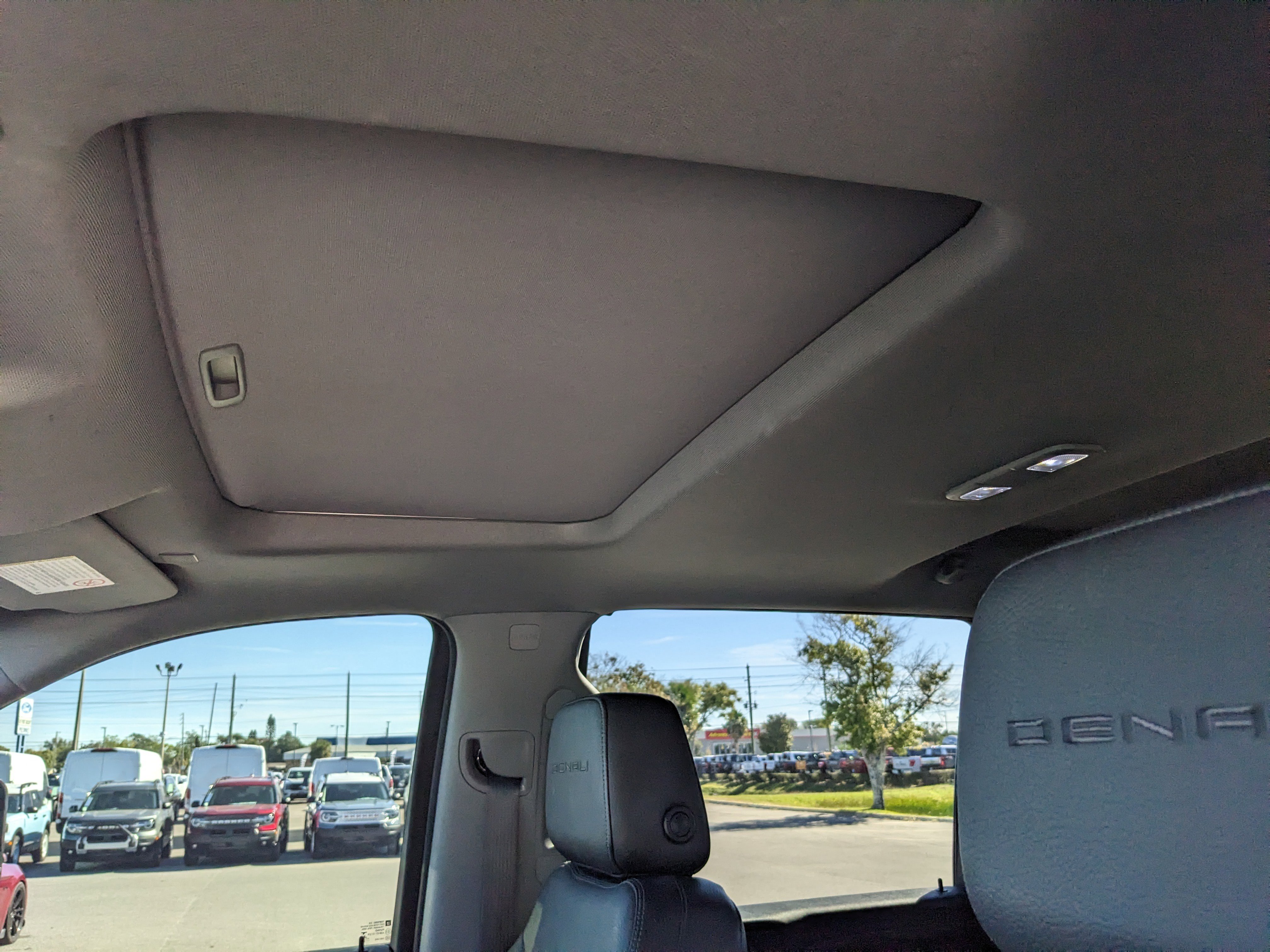 Used 2022 GMC Sierra 2500 Denali w/ Denali Ultimate Package image 21