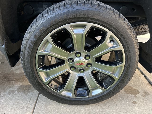 Used 2018 GMC Sierra 1500 Denali RWD image 10