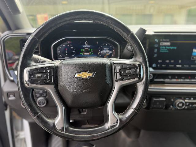 Used 2024 Chevrolet Silverado 2500 LT AWD/4WD image 11
