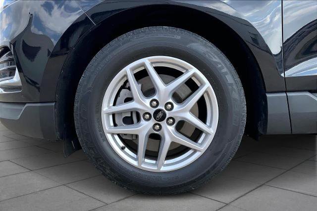 Certified 2024 Ford Edge SEL image 12