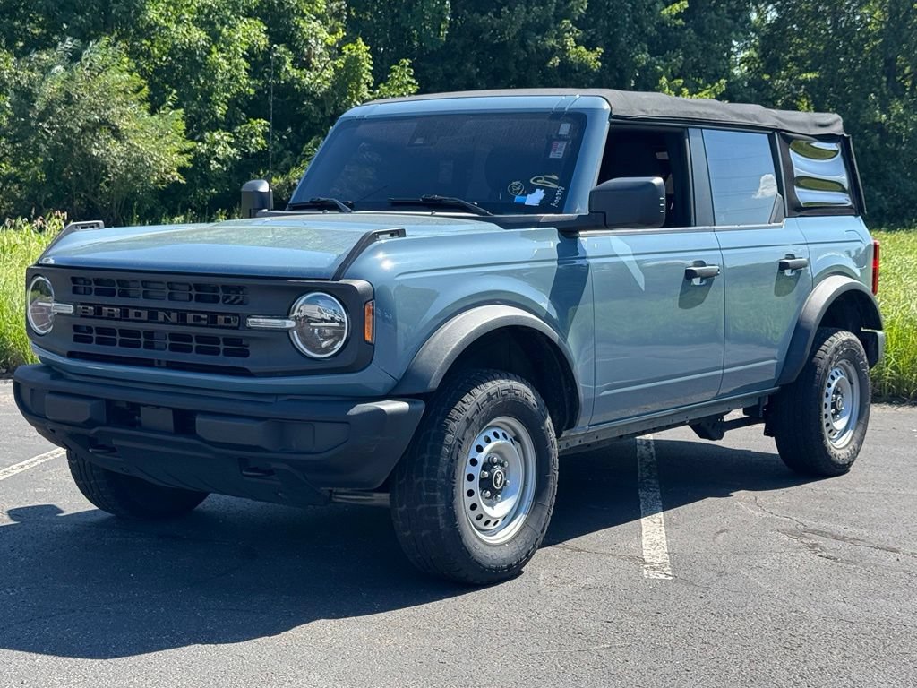 Certified 2022 Ford Bronco 4-Door AWD/4WD image 3