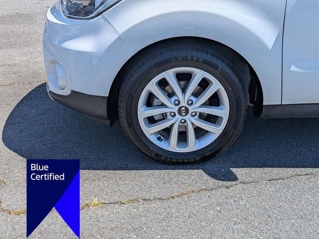 Used 2018 Kia Soul + FWD image 11