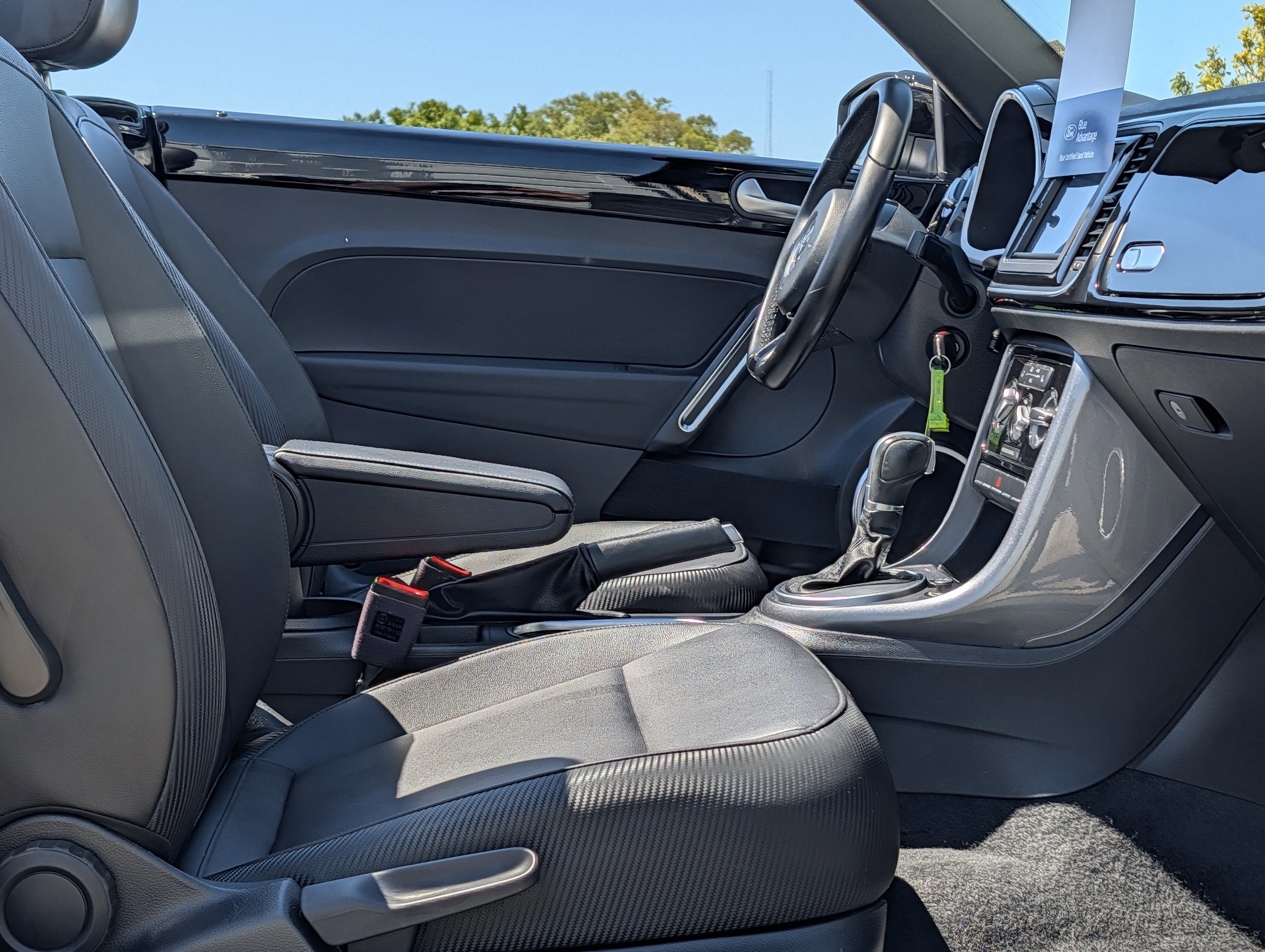 Used 2018 Volkswagen Beetle 2.0T S image 13