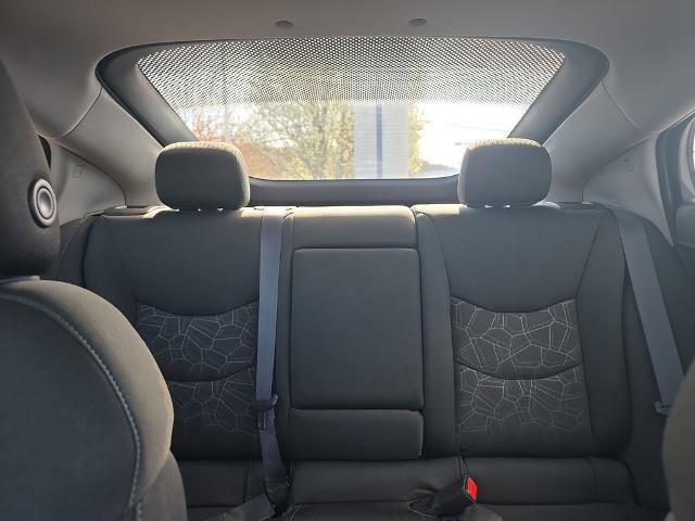 Used 2017 Chevrolet Volt LT w/ Comfort Package image 40