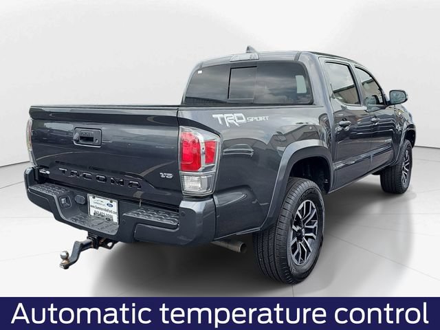 Used 2022 Toyota Tacoma TRD Sport w/ Technology Package RWD image 4