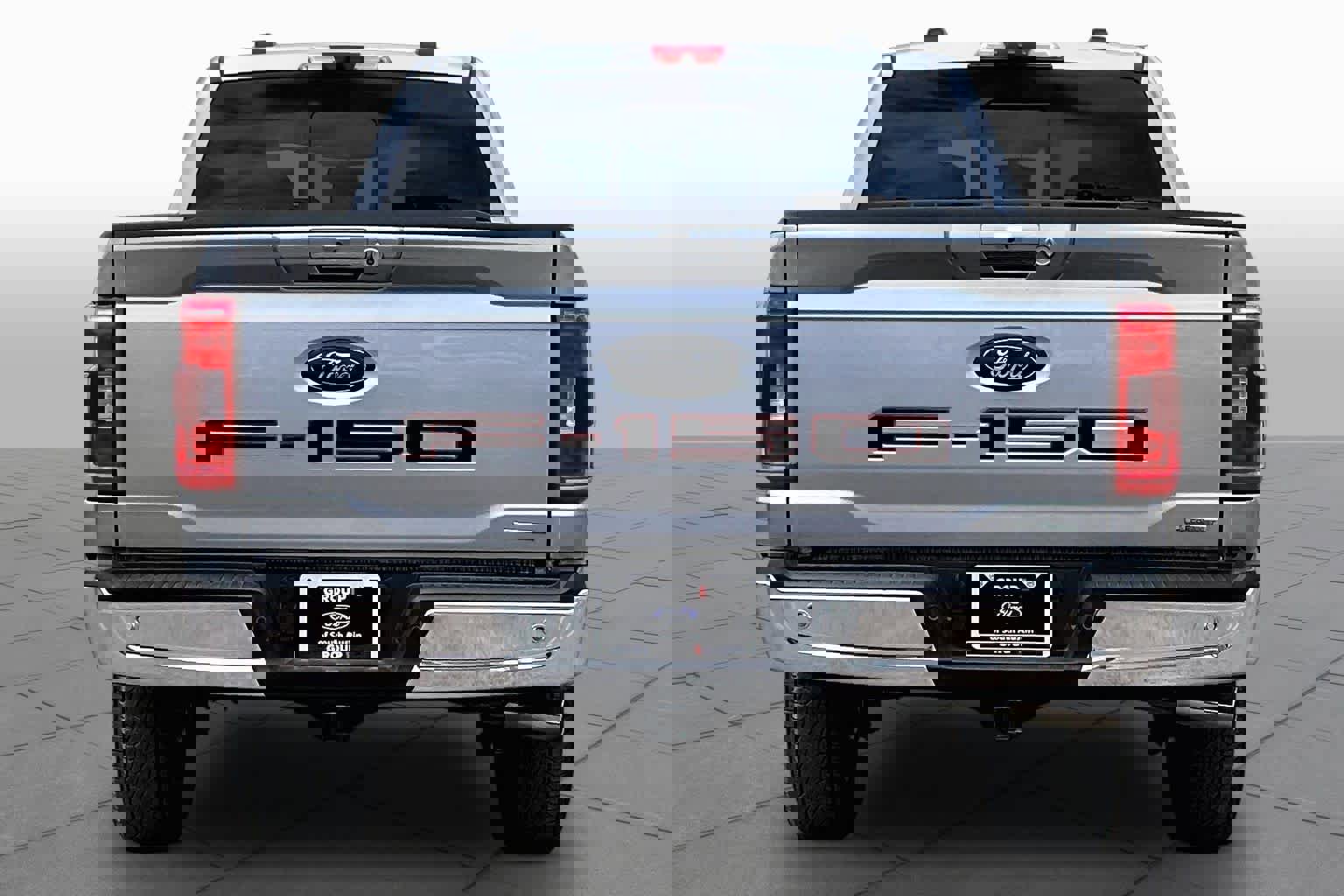 Certified 2022 Ford F150 XLT w/ Equipment Group 302A High image 5