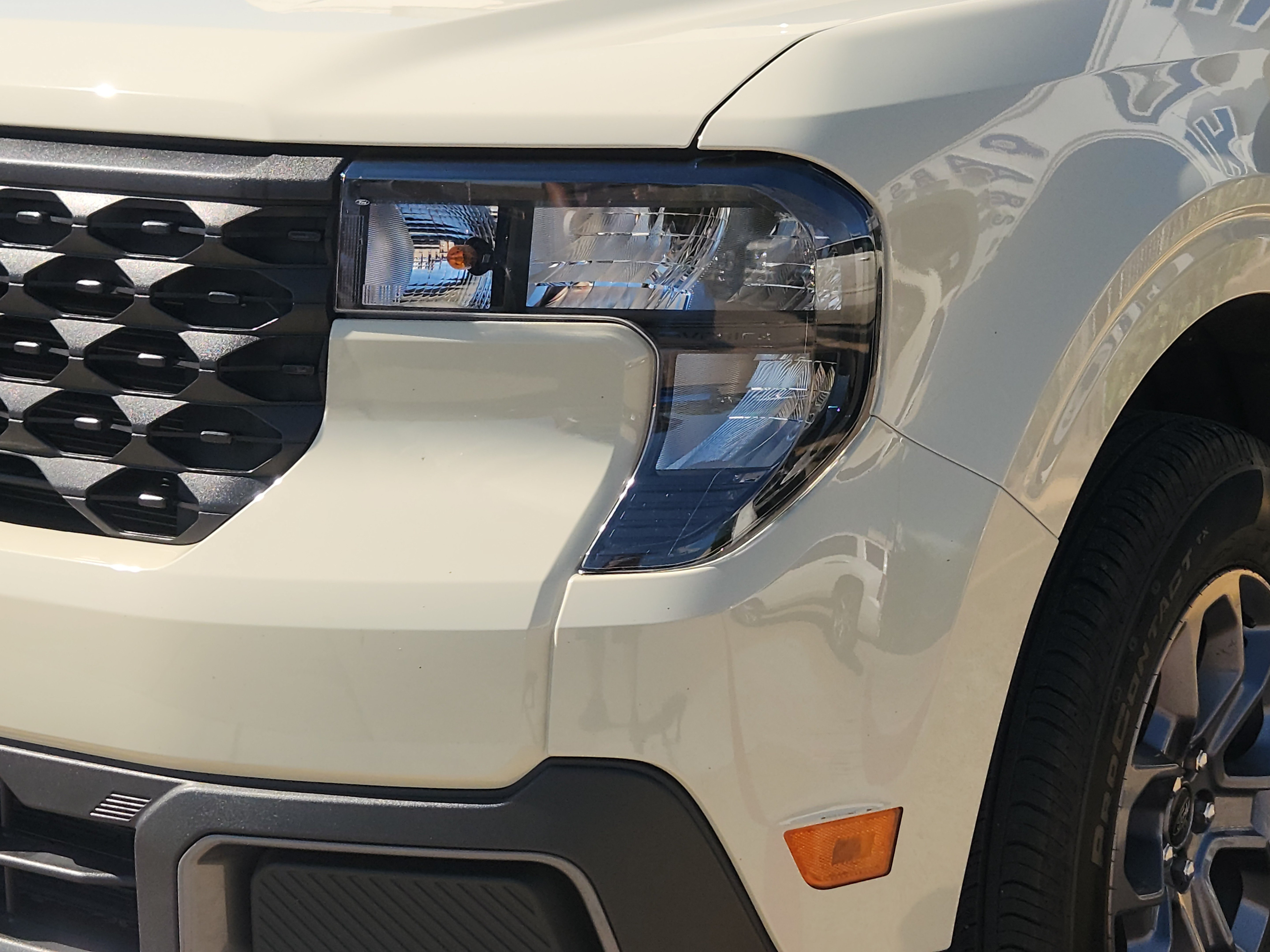 Certified 2025 Ford Maverick XLT FWD image 6
