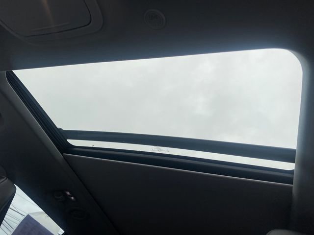 Certified 2022 Ford Explorer XLT w/ Equipment Group 202A image 27