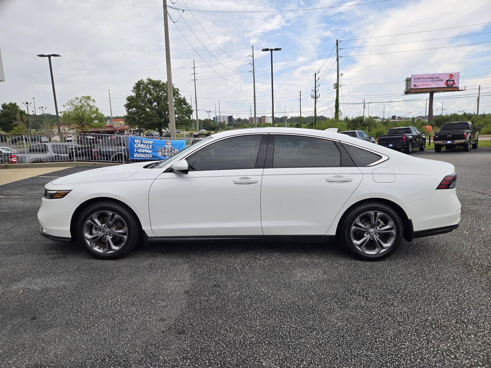 Used 2024 Honda Accord EX image 12