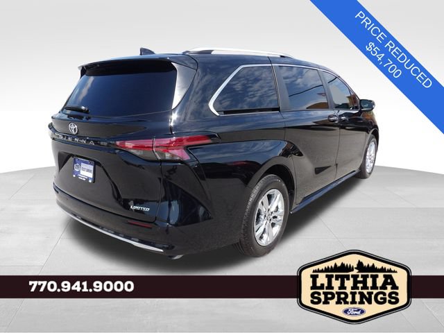Used 2026 Toyota Sienna Limited FWD image 8